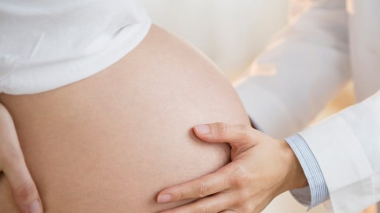 Während der Schwangerschaft sind Zuckungen ein Zeichen von Magnesiummangel