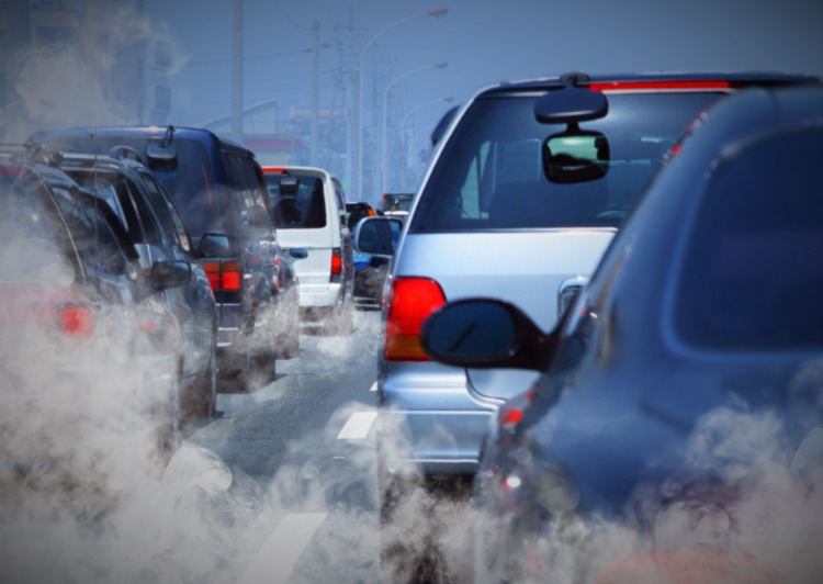 co2 emissionen hoch autos schlechte luftqualität in den städten