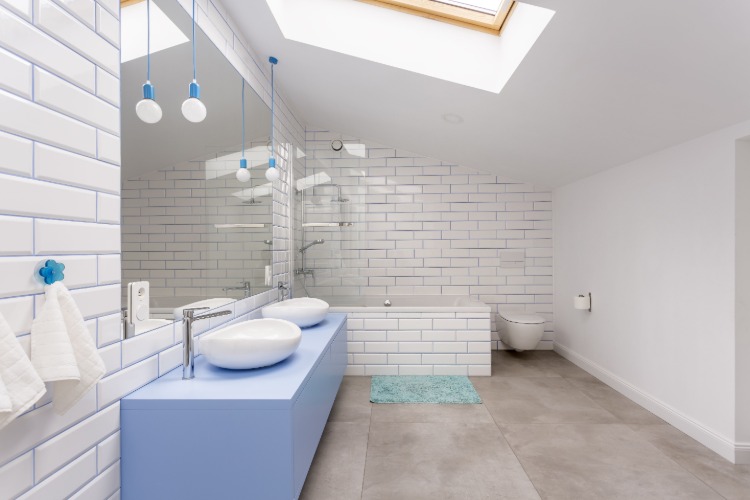 minimalistisches-badezimmer-dachausbau ideen