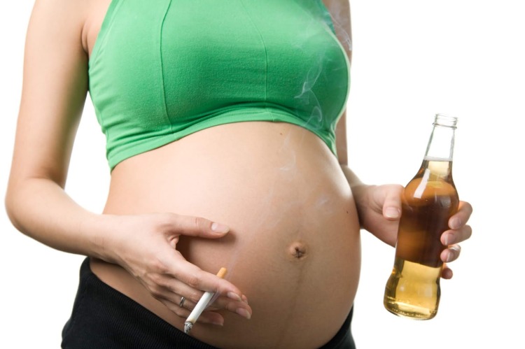rauchen-und-alkoholkonsum-während-der-schwangerschaft-führen-zu-kognitiven-störungen