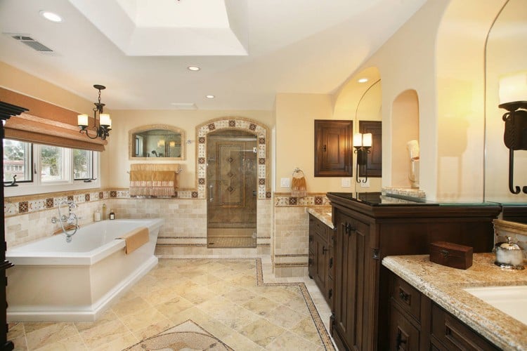 Spanish-style bathrooms create ideas for planning and furnishings and colors