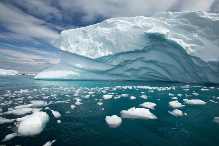 Neue Meeresspiegelanstieg-Simulation Meeresspiegel steigt und Eis schmilzt