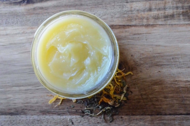 Recipe for homemade marigold ointment with coconut oil or coconut oil