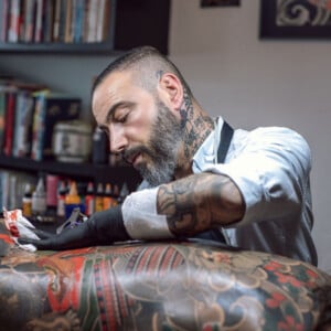 Tattoo Studios Berlin beste Tattoo Künstler Deutschland Rücken-Tattoo Frau