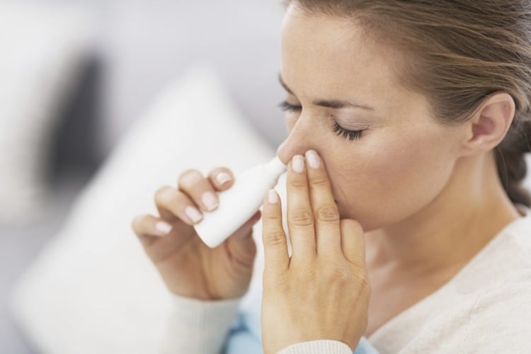 Nasenschleimhaut pflegen und wie Sie Kochsalzwasserlösung für Nasendusche selber machen
