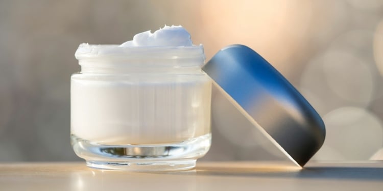 Anti Pollution Kosmetik Gesichtscreme Hautpflege Tipps Winter