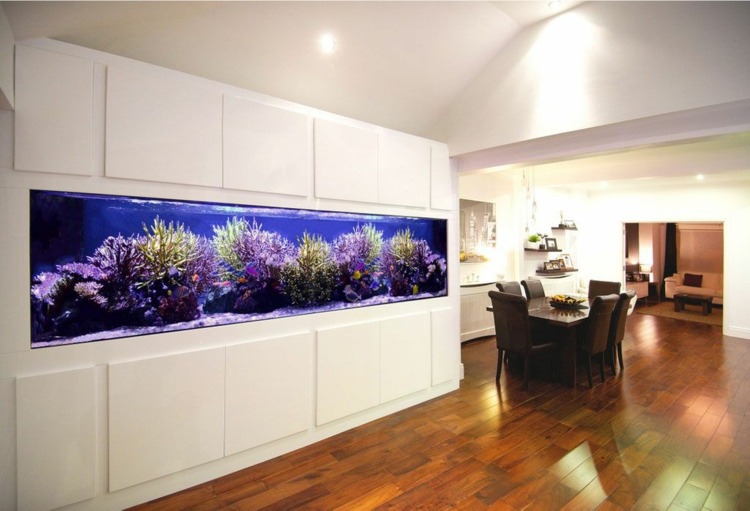Aquarium in der Wand integriert Tipps Esszimmer einrichten modern Ideen