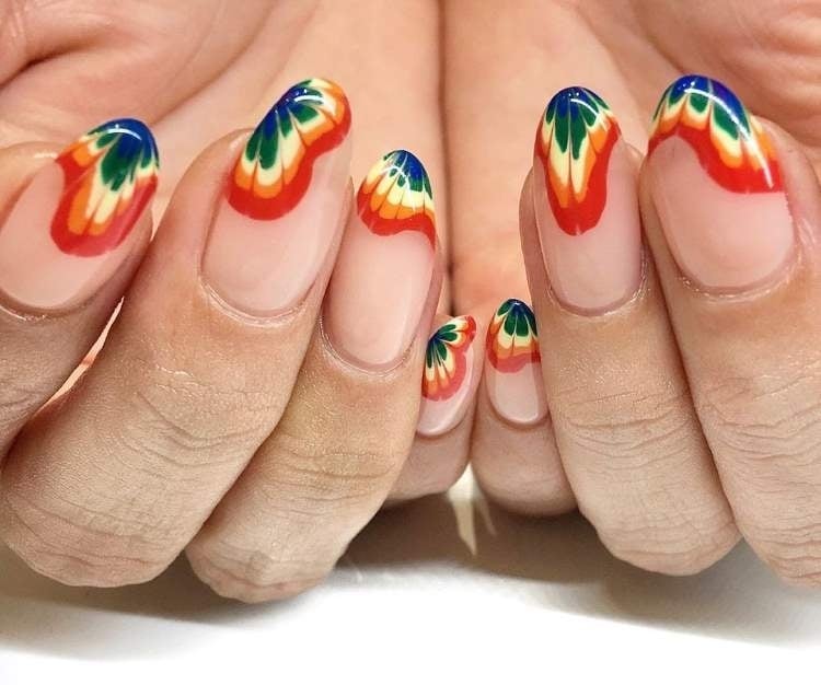 French Nails Trend Sommer Neonfarben Nagellack Gelnägel