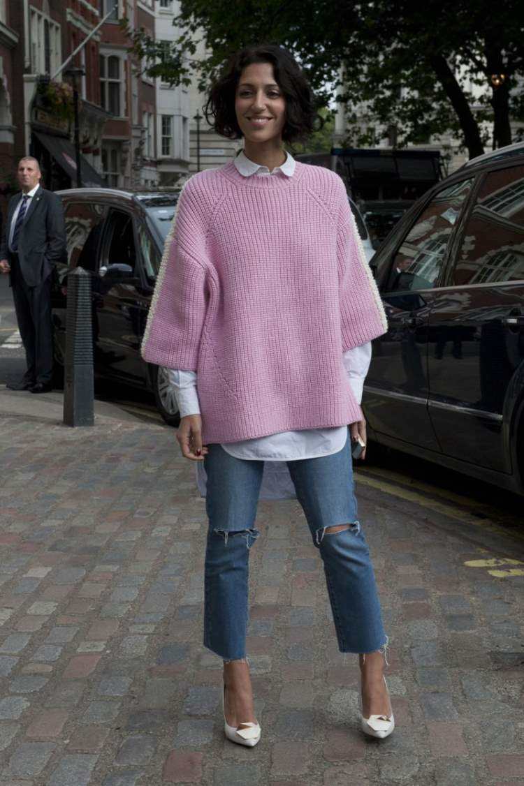 Mom Jeans kombinieren Oversized Pullover Outfits welche Farbe passt zu altrosa