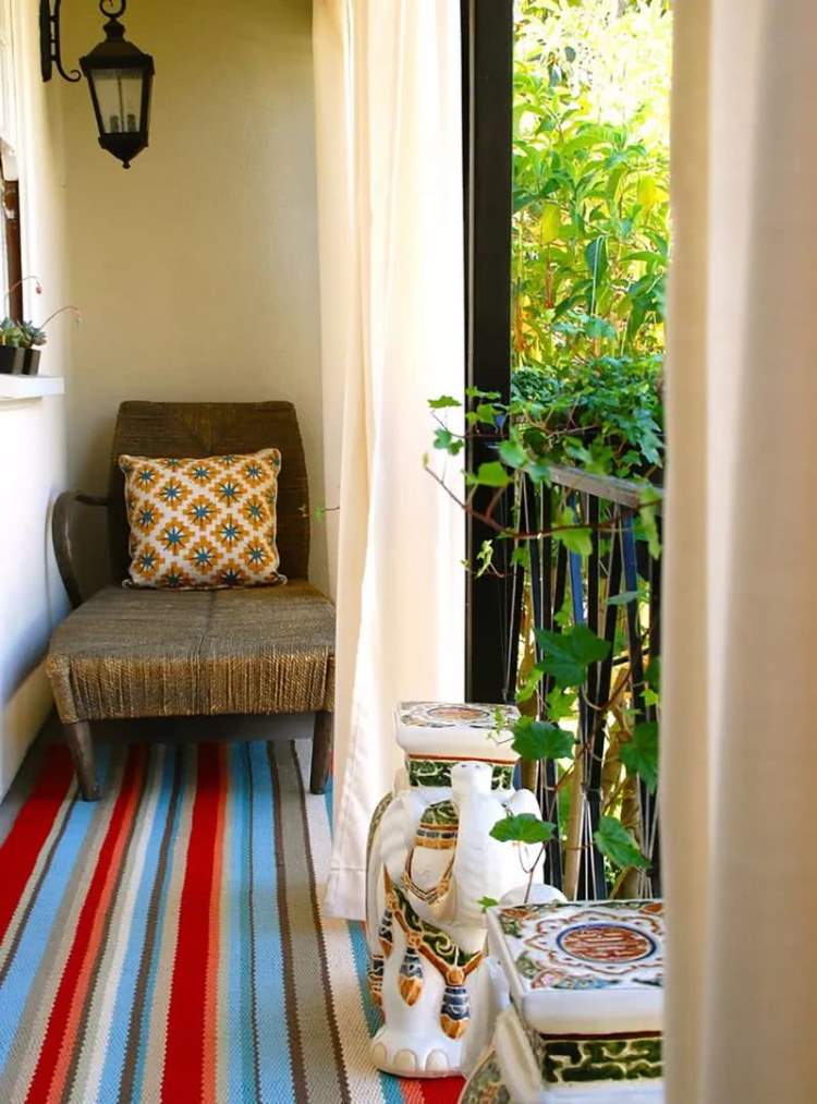 Schmalen Balkon gestalten Gartenmöbel Trends