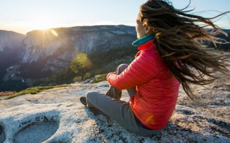 Wander Outfit Damen Regenjacke kombinieren Frauen