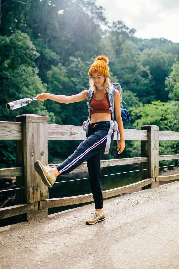 Wander Outfit Damen Sommer Jogginghose kombinieren Trends