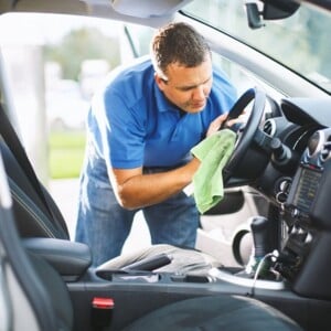 Auto desinfizieren Innenraum Autoreinigung welche Reinigungsmittel