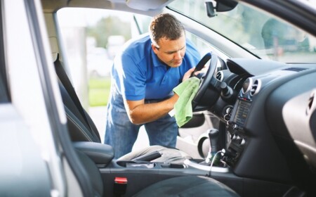 Auto desinfizieren Innenraum Autoreinigung welche Reinigungsmittel