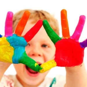 Fingerfarben selber machen und malen mit Fingerfarben - Fördender Kinderspaß