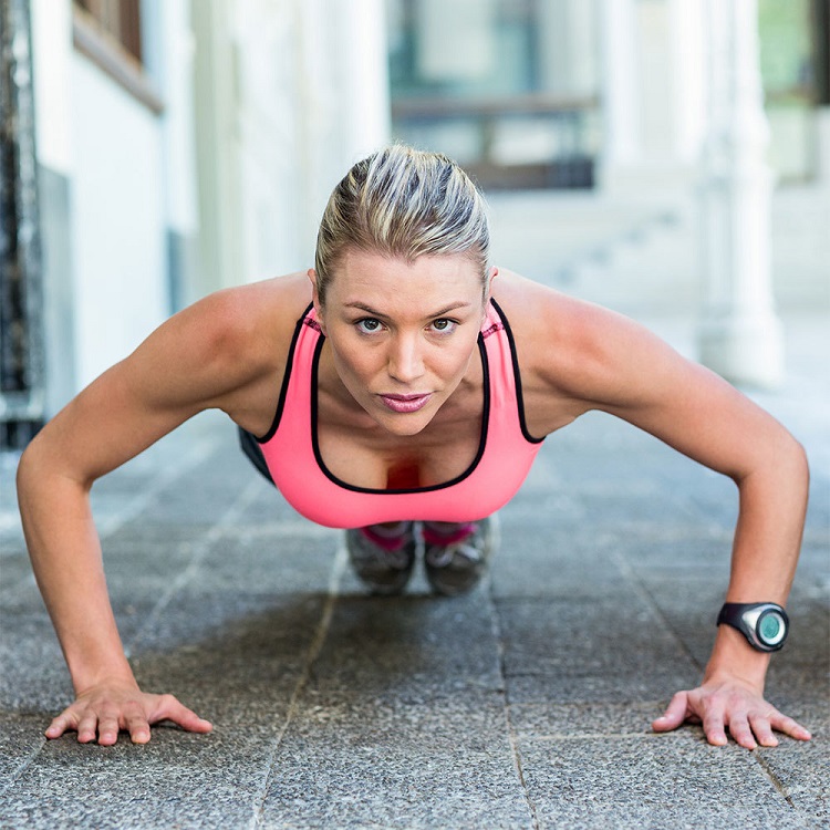 Fitness Übungen Zuhause Oberkörper Training Anfänger Liegestütz Varianten
