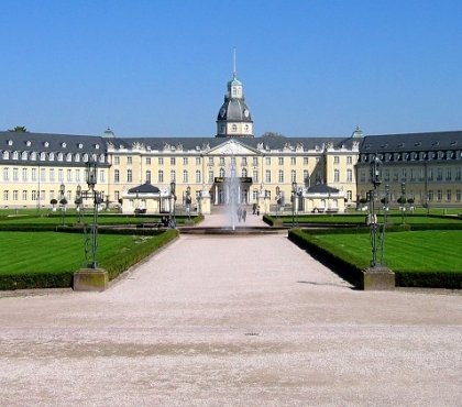 Karlsruhe Schloss Urlaub in Deutschland schönste Städte