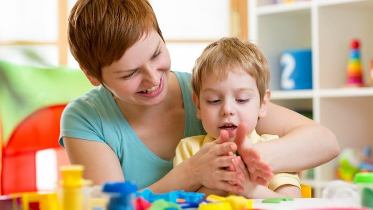 Kinder beschäftigen Tipps für Eltern von 2 jährige