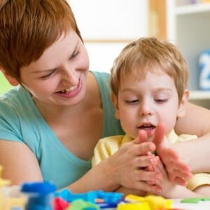 basteln mit Kindern im Frühling und Blumen