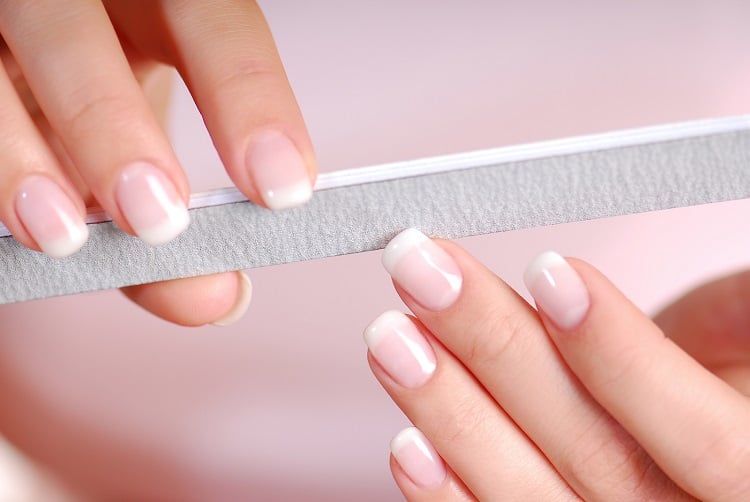 Filing nails Instructions on what nail shape manicure at home tips
