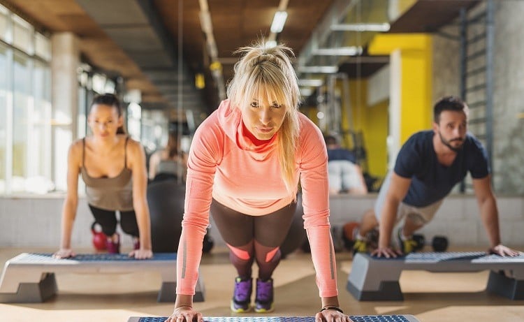 Plank Challenge 30 Tage Fitness für Zuhause ohne Gewichte