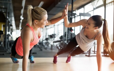 Plank Varianten Home Workout Ganzkörper Übungen für Zuhause