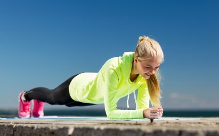 Plank Übung Fehler Training für Zuhause mit Eigengewicht