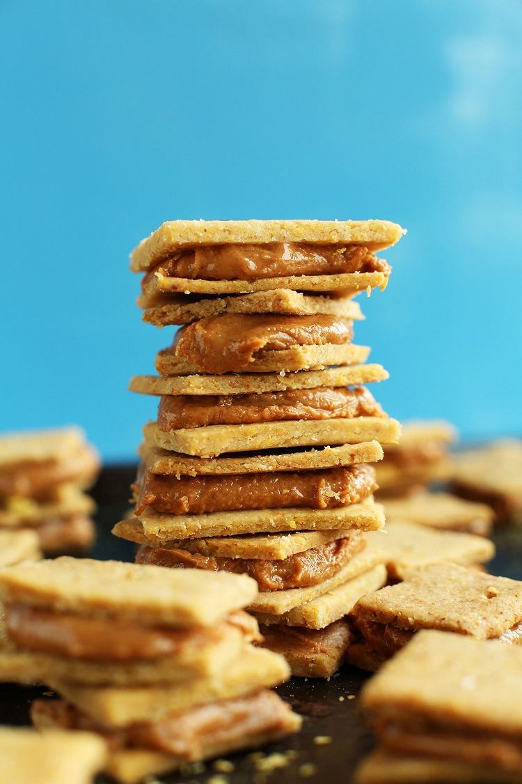 Tv Snack Kalorienarm Erdnussbutter Cracker gesunde Snacks abends
