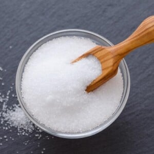 Xylitol Zuckerersatz zählt zur Familie der Zuckeralkohole