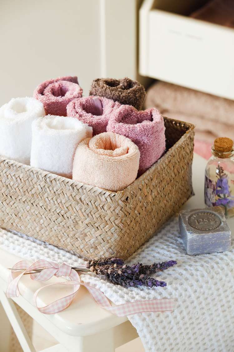 Badezimmer Deko im Landhausstil Lavendel Baumwolle Korb
