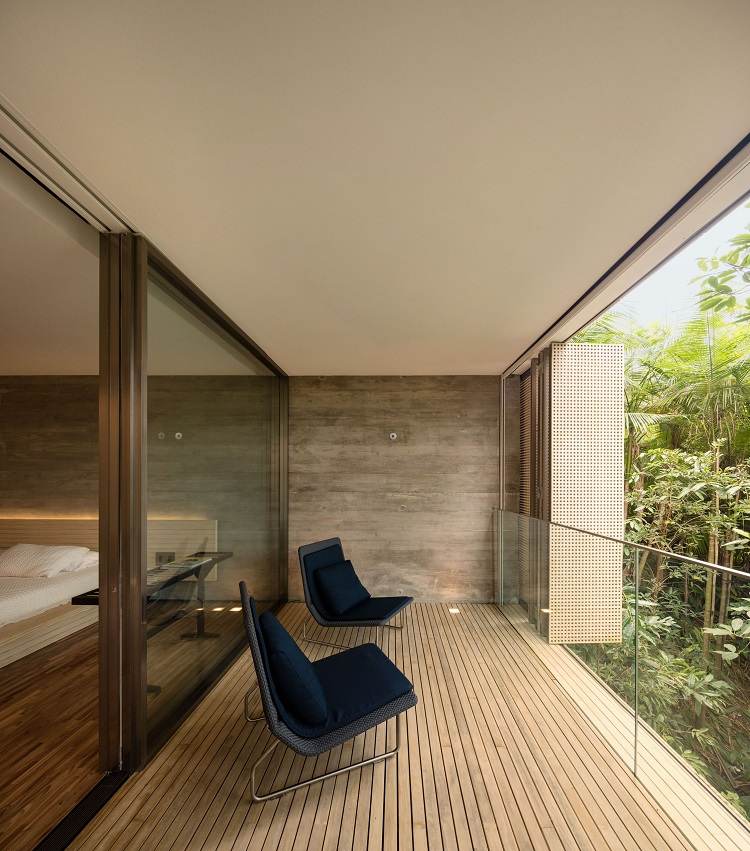 Balkon modern einrichten Rustikaler Wohnstil Trend Outdoor Möbel minimalistisch