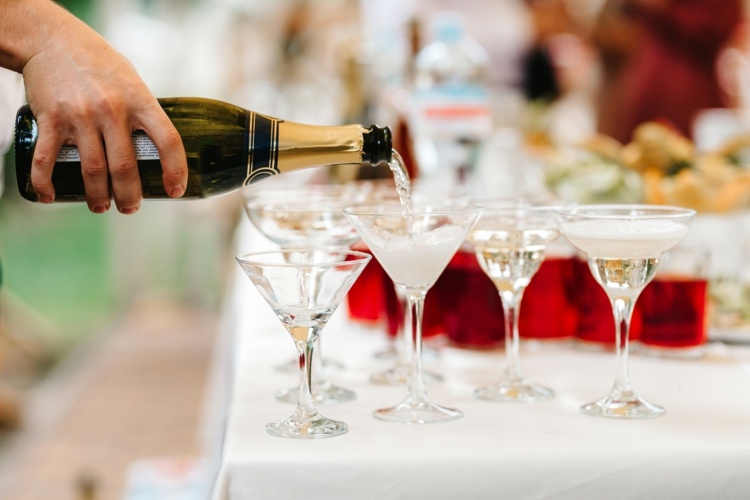 Champagner servieren welche Gläser Champagner Sorten Anleitung