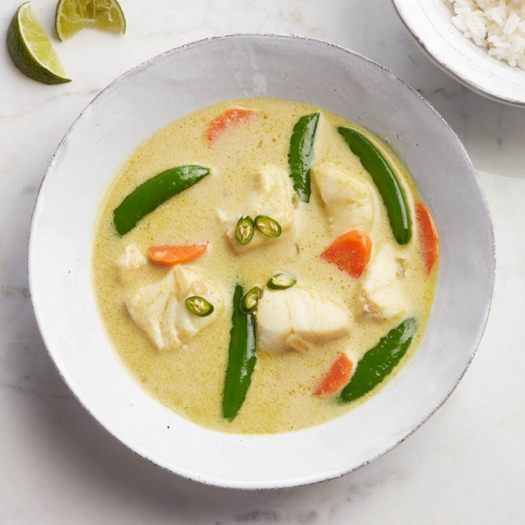 Fischsuppe Thai mit Kokosmilch abgeschmeckt leckeres Rezept