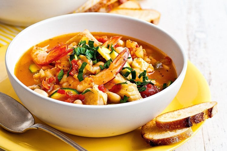 Fischsuppe italienisches Rezept einfache Suppe mit Croutons kochen