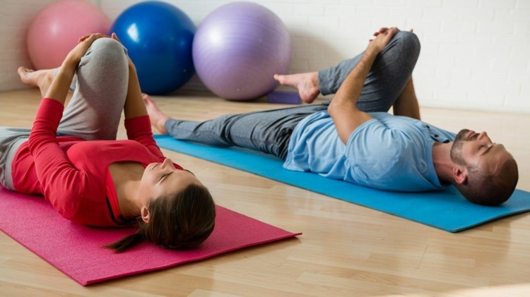 Rückenschmerzen unterer Rücken Übungen Yoga Vorteile