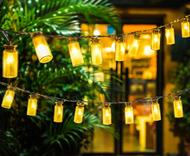 Solar Lichterketten selber machen Gartendeko Ideen einfach