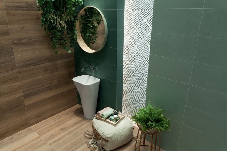 Badezimmer im Stil Urban Jungle mit Grün und Holz