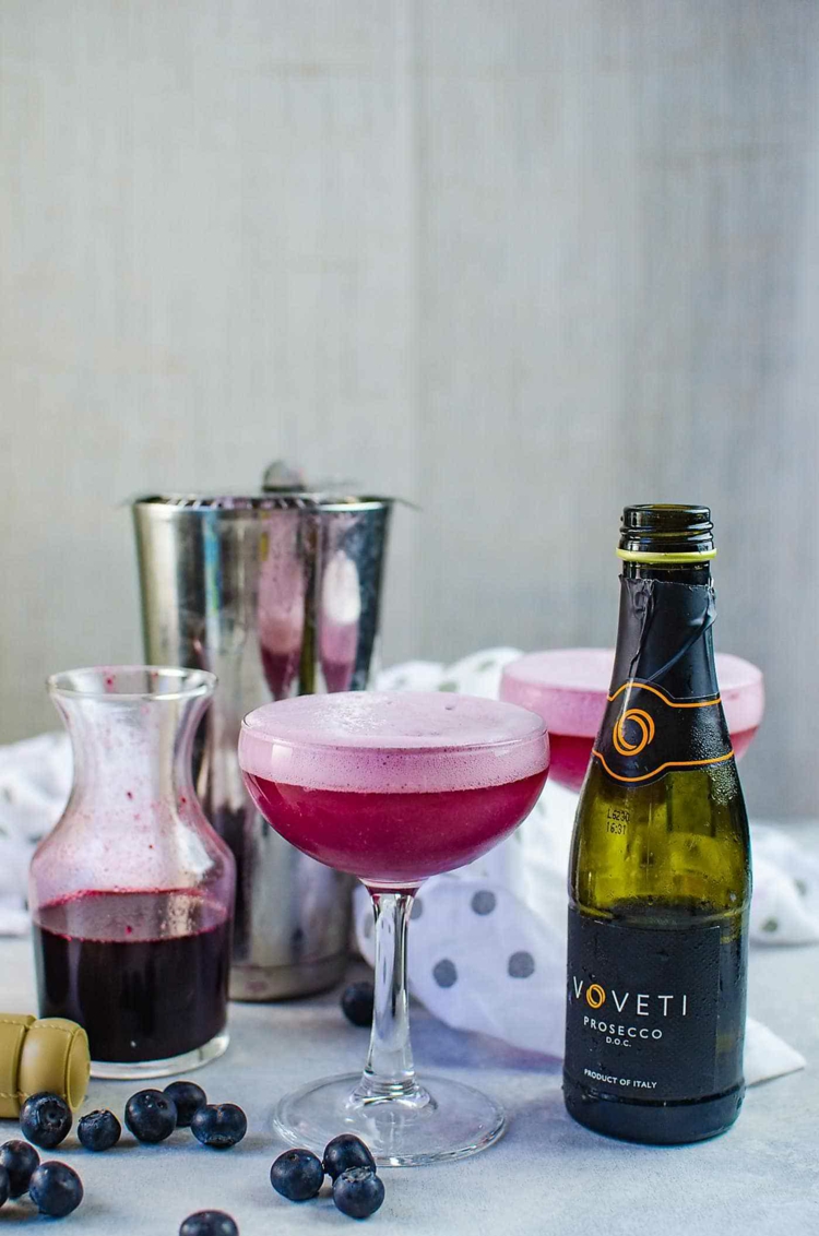 Blaubeeren Hugo Rezept Sommer Coctails mit Prosecco