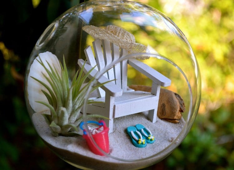Deko im runden Glas oder Terrarium für Sommer basteln Anleitung
