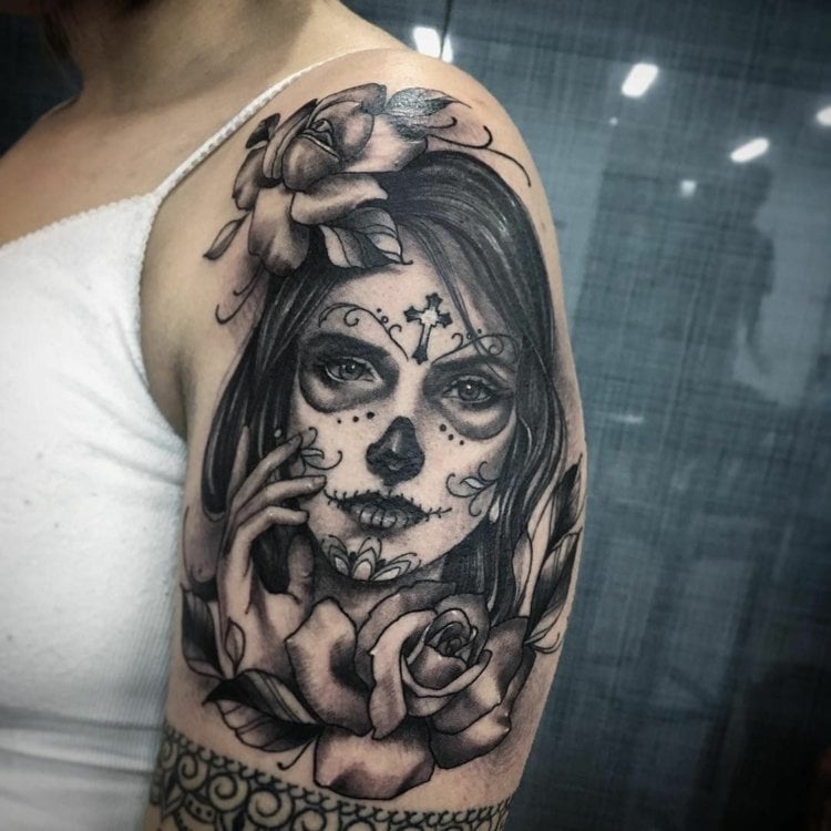 La Catrina Tattoo Design Oberarm-Tattoo für Frauen