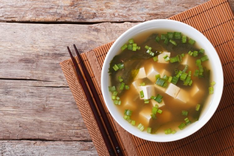 Miso Suppe gesund natürliche Probiotische Lebensmittel gesunde Ernährung Tipps