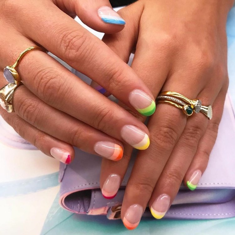 Nägel selbst machen einfach Pastel French Nails Nagel Trends 2020