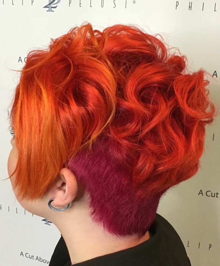 Pixie Haarschnitt stzlen rote Haare mit Strähnen Frisurentrends Damen