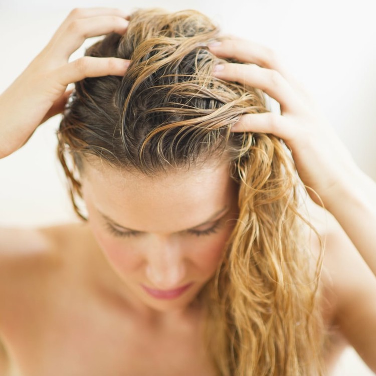 Saure Rinse Rezept Haarpflege für trockene Haare Haarspülung selber machen