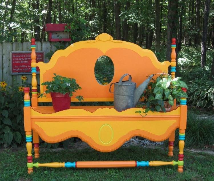 Paint headboards from old bed as backrest and seating area for a garden bench upcycling colorful and fresh