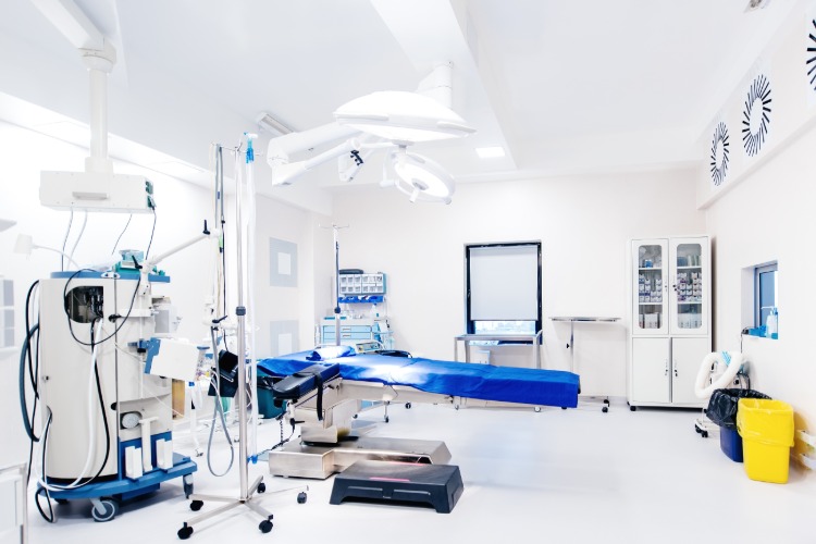moderne technologie im krankenhaus zur durchführung von operationen