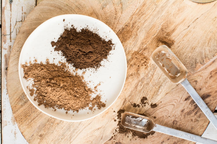 was ist Johannisbrotkernmehl Kakaopulver Ersatz glutenfrei backen Carobpulver Rezepte