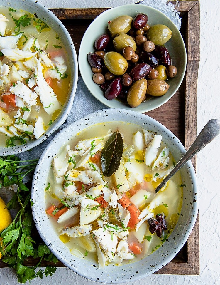 Avgolemono Suppe Rezept Hühnersuppe mit Reis griechischer Art