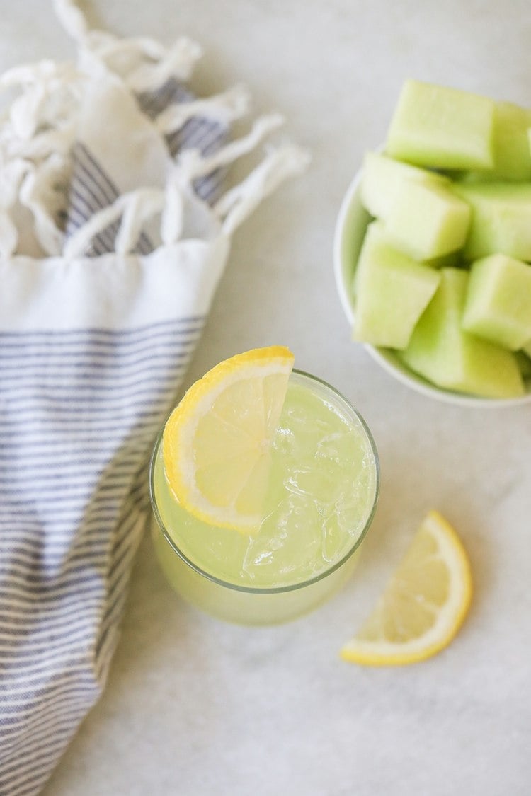 Limonade mit Zitrone selber machen - Erfrischende Sommergetränke mit Melone