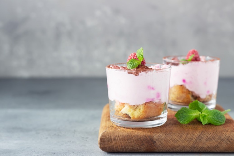 Sommer Desserts ohne Backen Rezept für Mascarpone Parfait im Glas